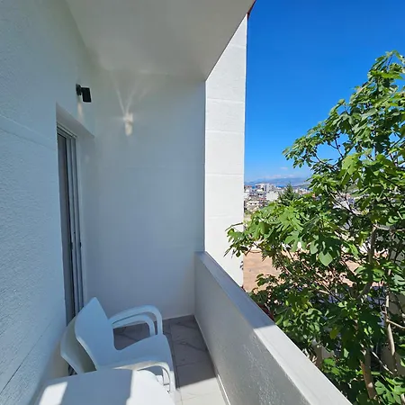 A & A Guest house *