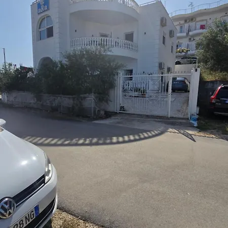 Guest house A & A Ksamil